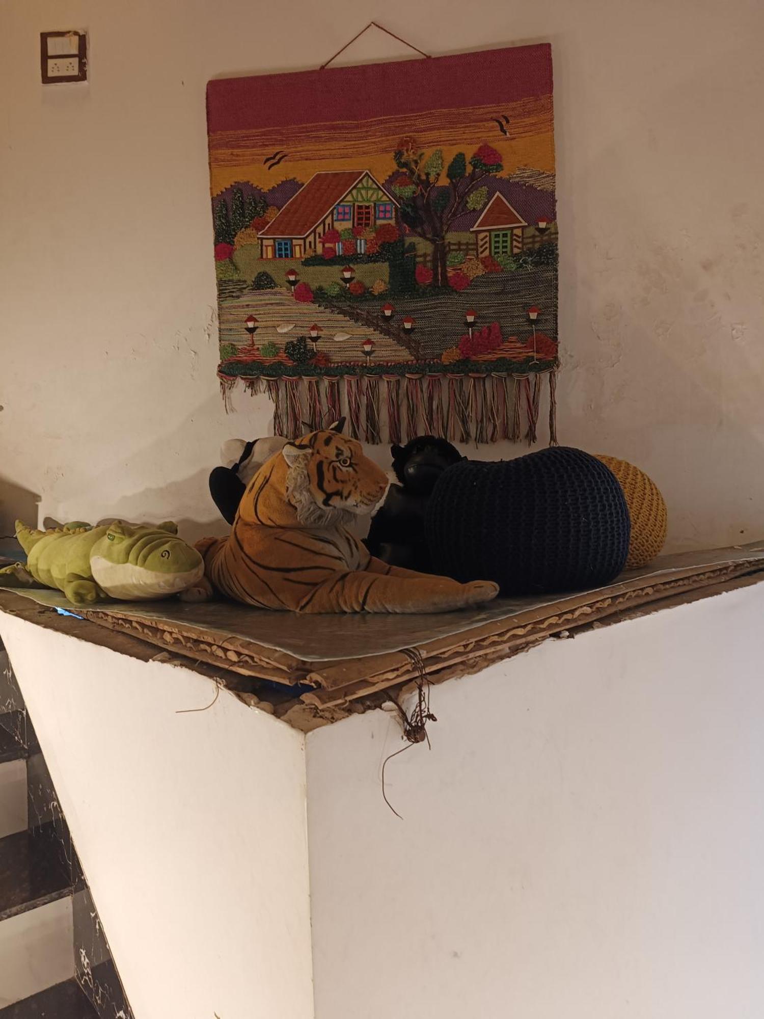 Leopard Farmhouse Mhow Buitenkant foto