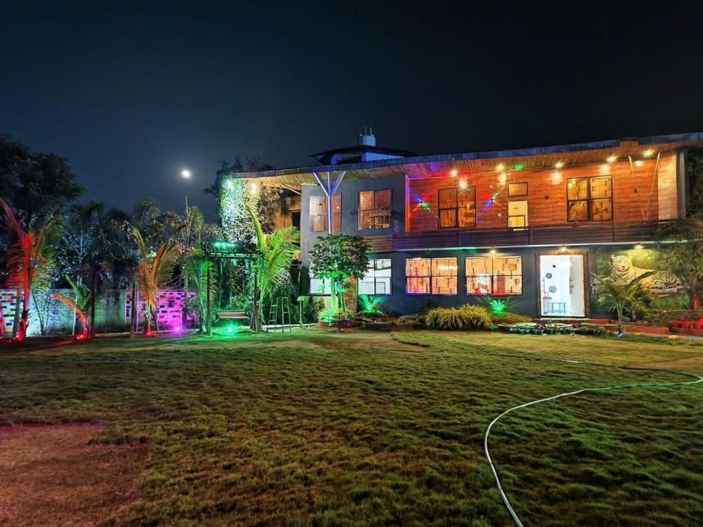 Leopard Farmhouse Mhow Buitenkant foto